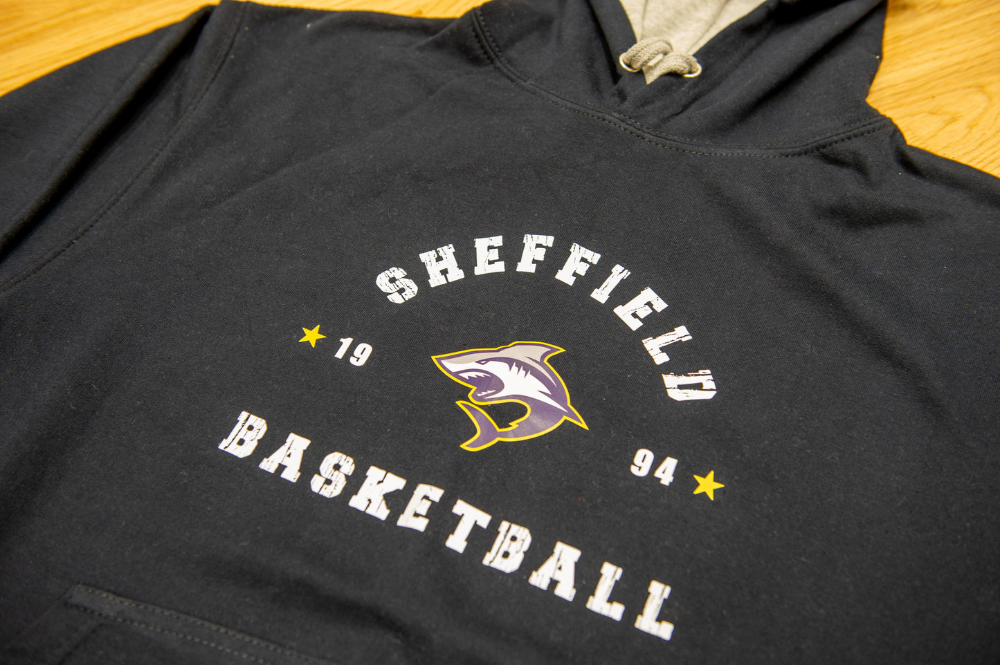 Sheffield Basketball Established Logo Hoodie - Navy/Contrast